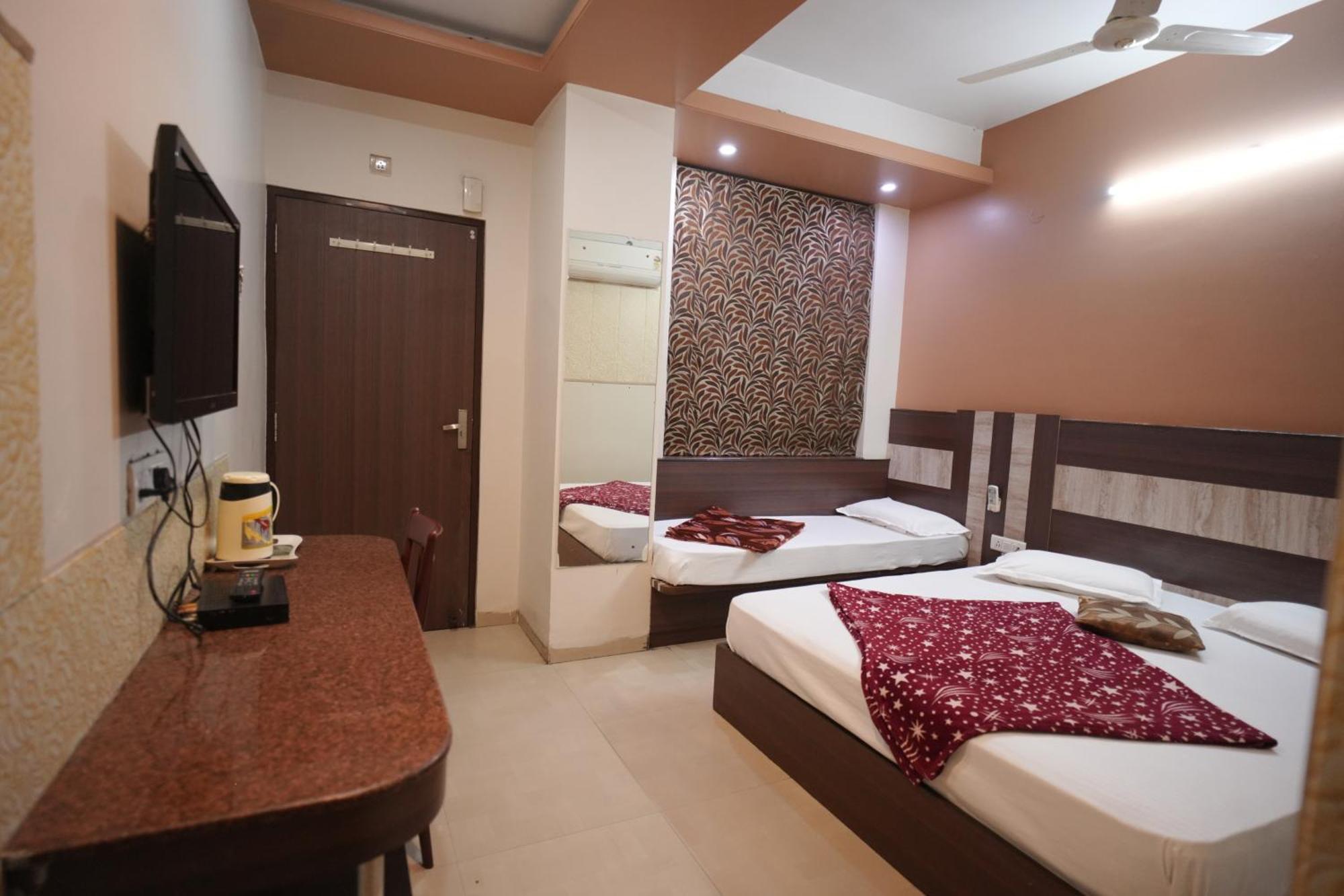 Mewar Hotel Jaipur Exterior photo